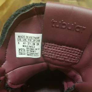 Adidas Maroon Tubular Invader Size 5 or Womens 7